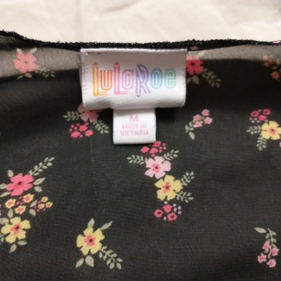 Lularoe Shirley Cover-up - Picture 3 of 3